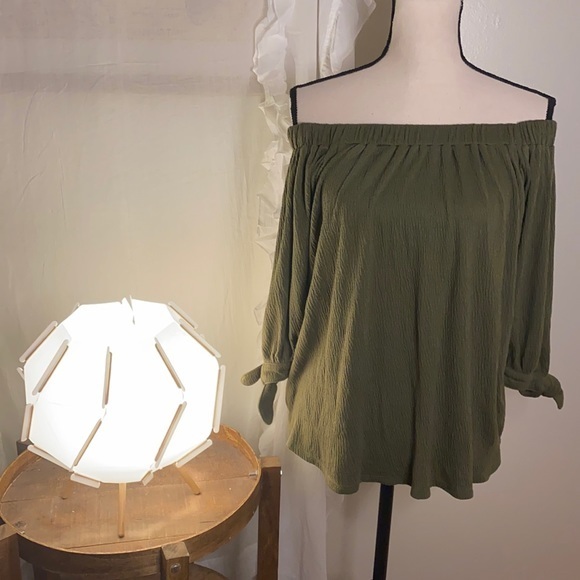 Abercrombie & Fitch Off The Shoulder Olive Top Size Medium - Picture 1 of 6
